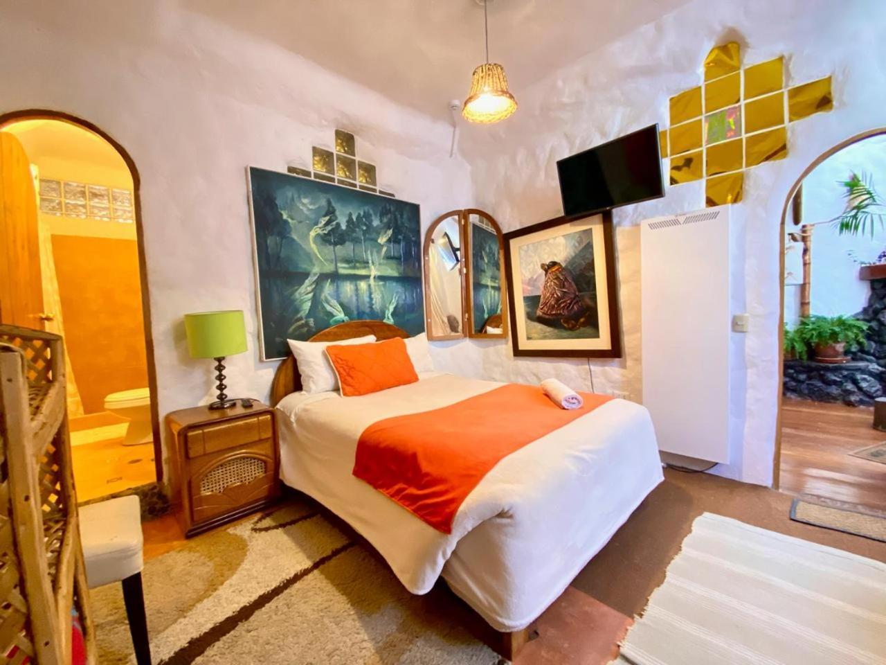 Hostal Madre Tierra Куско Экстерьер фото