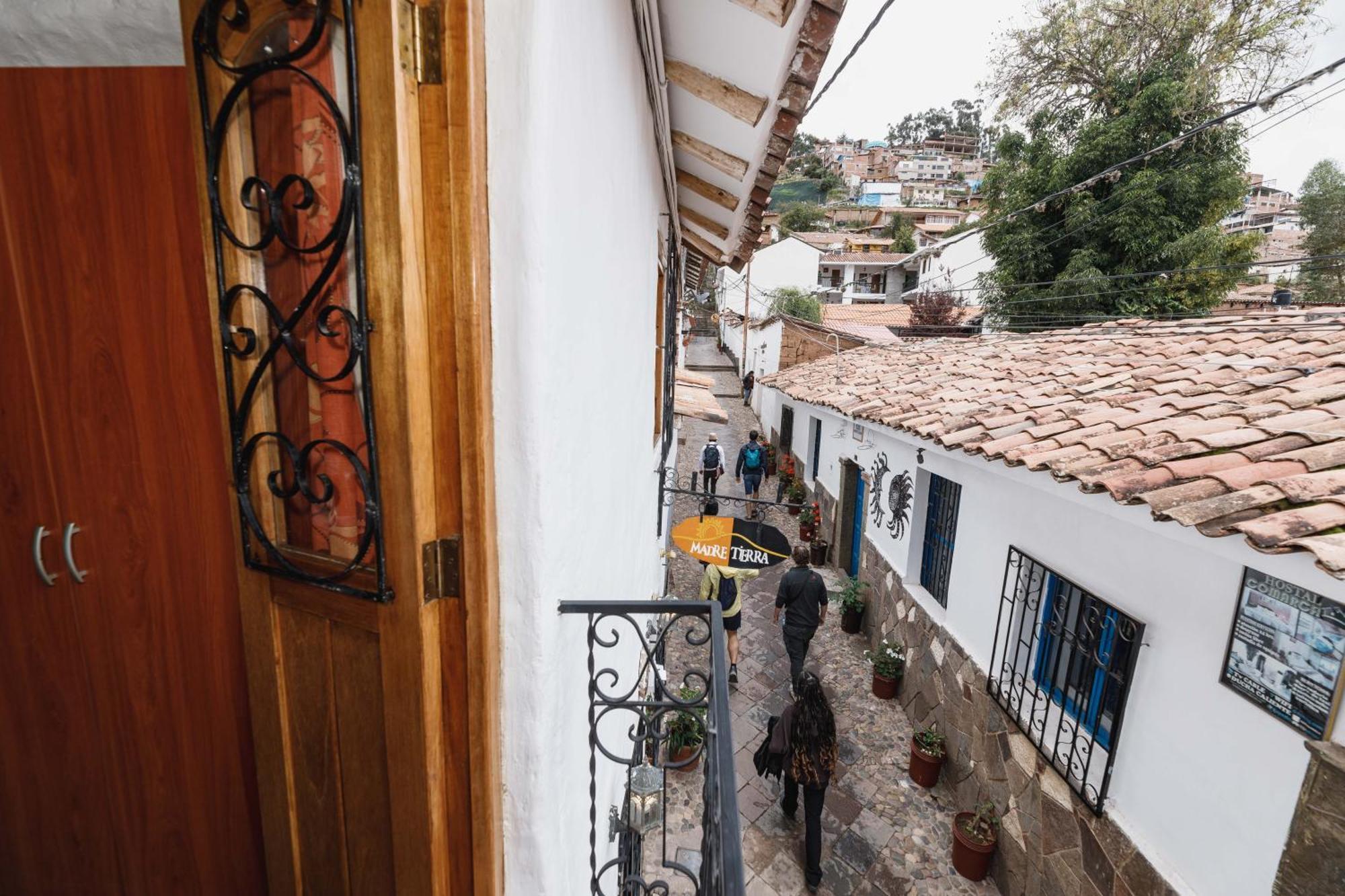 Hostal Madre Tierra Куско Экстерьер фото