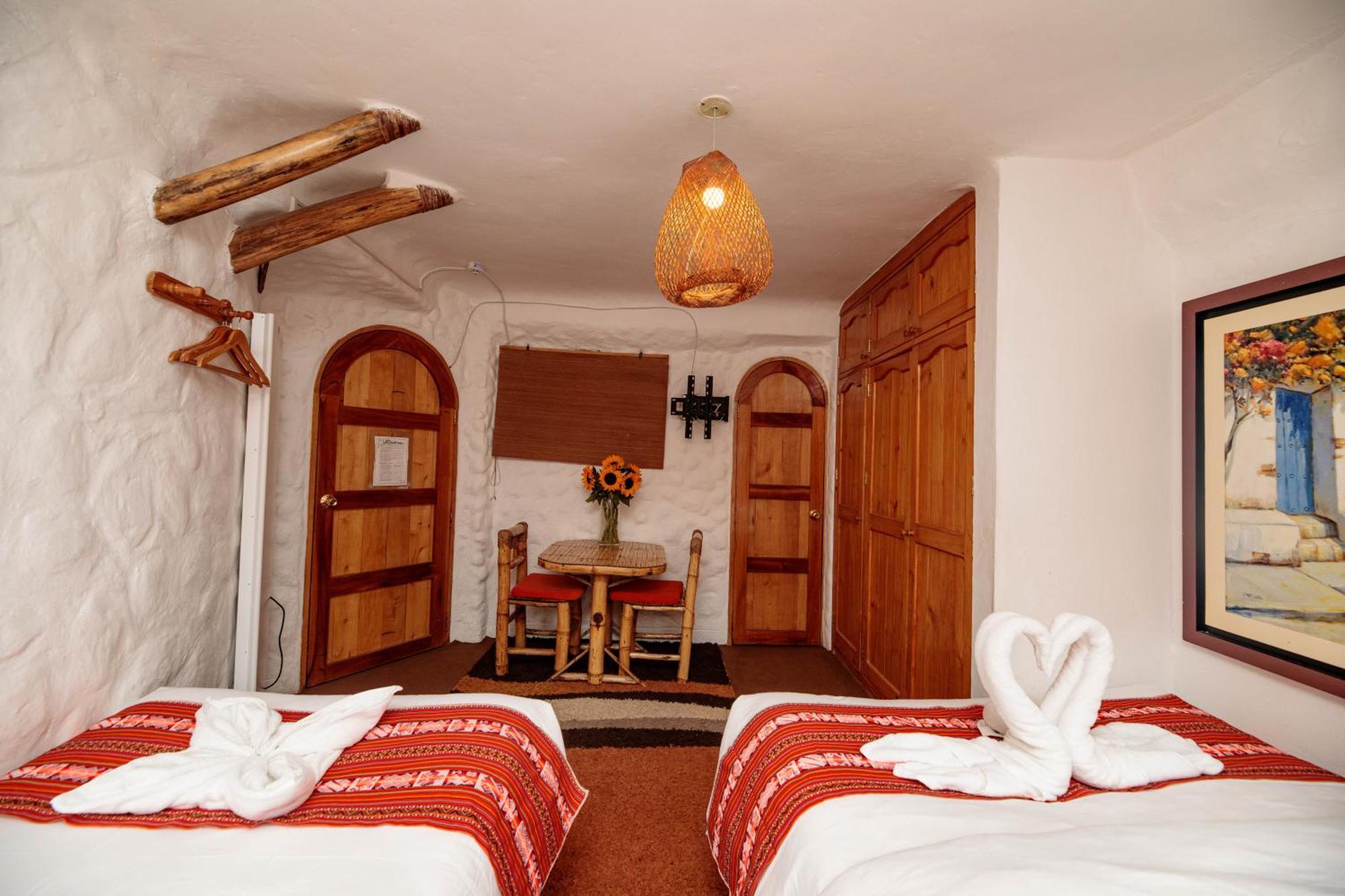 Hostal Madre Tierra Куско Экстерьер фото
