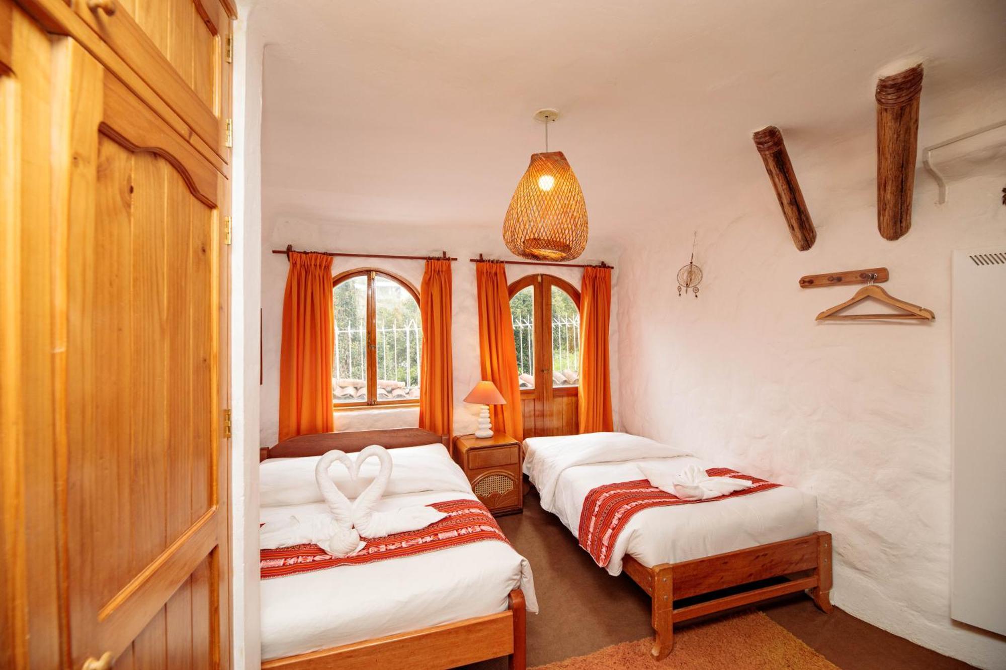 Hostal Madre Tierra Куско Экстерьер фото